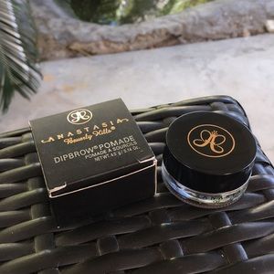 Anastasia Beverly Hills Dipbrow Pomade